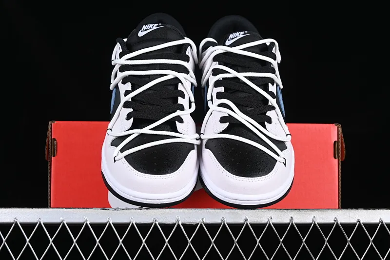 All Categories Nk SB Dunk Series Nk SB Dunk Low Low-top sneakers Nk Dunk Low Mysterious Dark Night Blue-Night Messenger SB strappy low-top casual sneakers DV0831-002